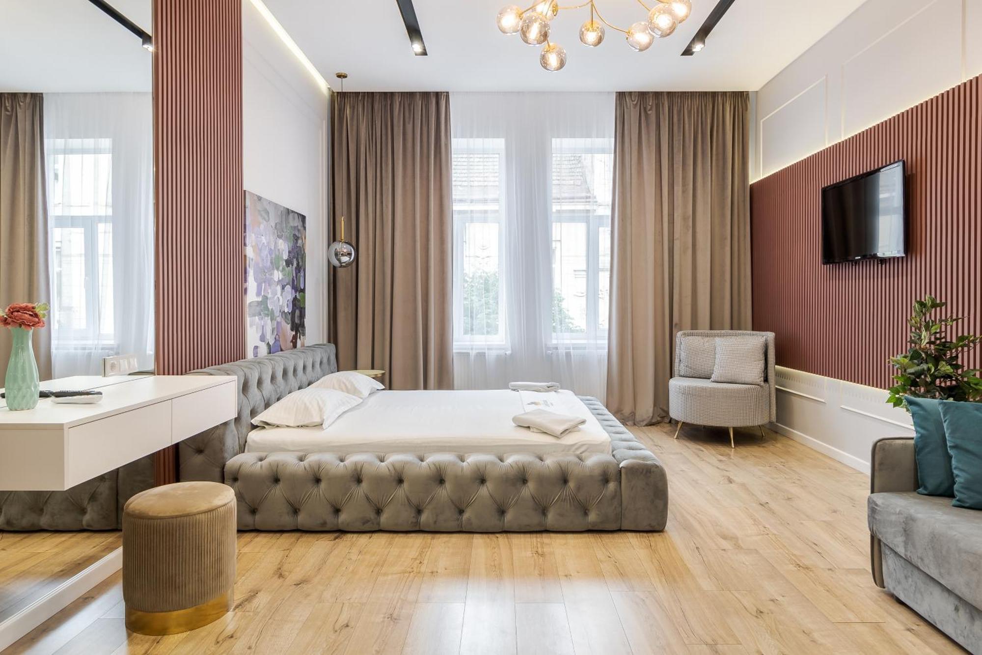 Leogrand Apartments On Leontovycha 17 Львов Экстерьер фото